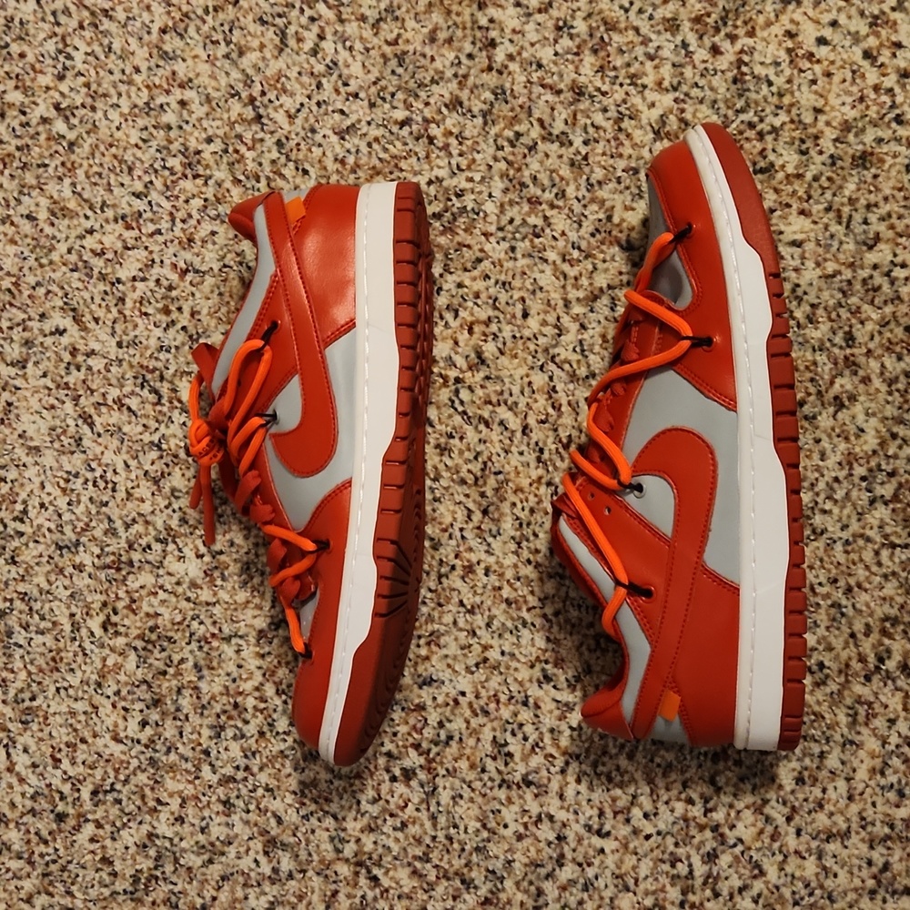 Off-White x Dunk Low Univeristy Red